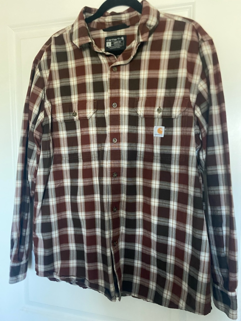 Carhartt size L LIKE NEW plaid buttons down